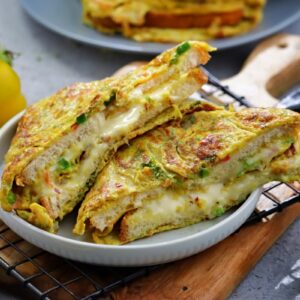 Cheese Bread Omlet